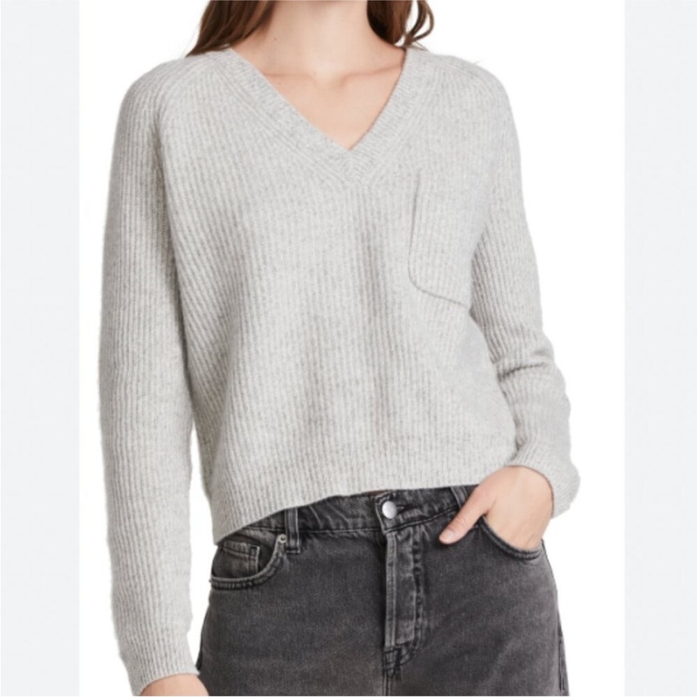 NAADAM Cashmere Fisherman V
Neck Sweater Small